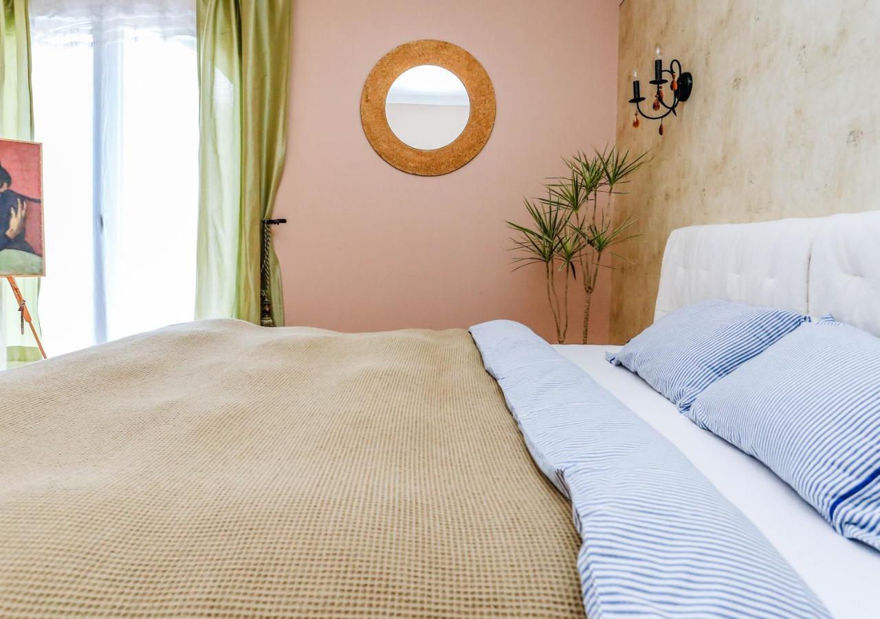 Villa Aurora Petrovac ภายนอก รูปภาพ